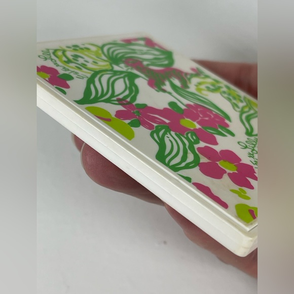 Lilly Pulitzer / Estée Lauder collaboration compact /makeup mirror-purse size - Picture 11 of 11